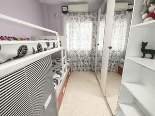 Piso en venta en Colores - Entreparques en Sevilla