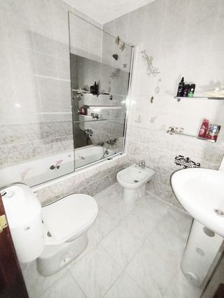 Piso en venta en Colores - Entreparques en Sevilla