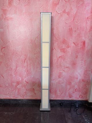 Lámpara de pie moderna