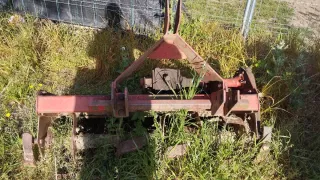 Tractor Barreiros 4000 v con fresas y vertederas
