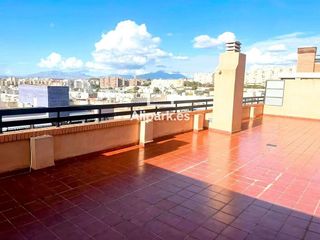 Ático en venta en Garbinet en Alicante