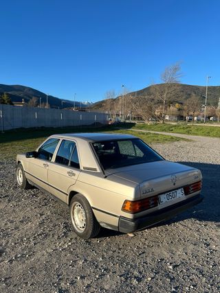 Mercedes-Benz 190D 2.5