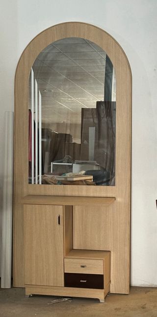 Mueble recibidor con espejo