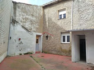 Chalet en venta en La Chantría - La Lastra en León