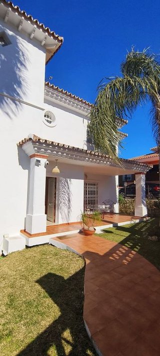 Chalet en venta en Hipódromo - Cerrado del Águila en Mijas