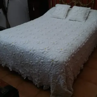 Colcha de ganchillo flores hecha a mano