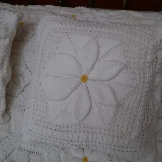 Colcha de ganchillo flores hecha a mano