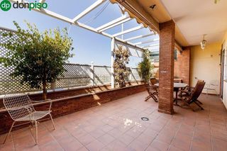 Casa adosada en venta en Bola de Oro - Serrallo en Granada