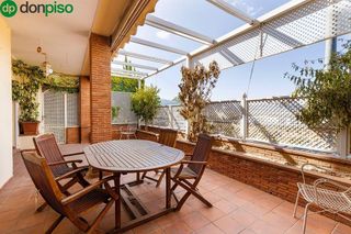 Casa adosada en venta en Bola de Oro - Serrallo en Granada