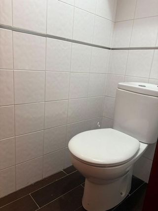 Local comercial en alquiler en Laviada en Gijón