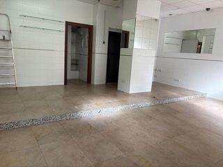 Local comercial en alquiler en Laviada en Gijón
