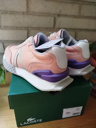 Lacoste Deluxe Mujer Rosa y Morado