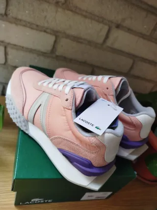 Lacoste Deluxe Mujer Rosa y Morado