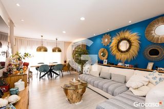 Chalet en venta en El Castell-Poble Vell en Castelldefels