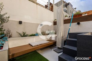 Chalet en venta en El Castell-Poble Vell en Castelldefels
