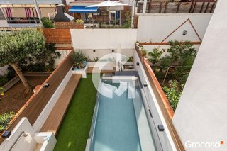 Chalet en venta en El Castell-Poble Vell en Castelldefels
