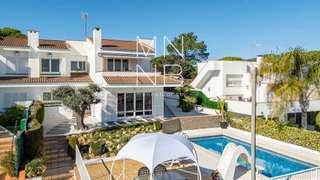 Casa adosada en venta en Sant Pol de Mar