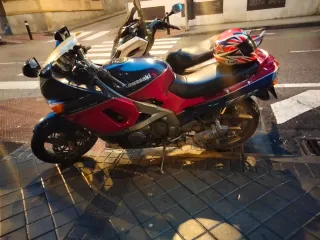 Kawasaki ZZR 600 Año 92 Histórica