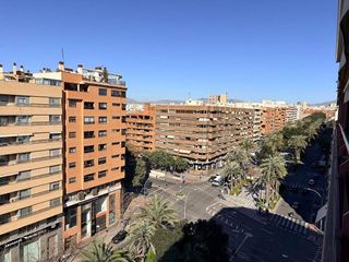 Piso en venta en Ensanche - Diputación en Alicante