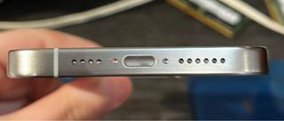 Carcaça iPhone 15 Pro Max Branca