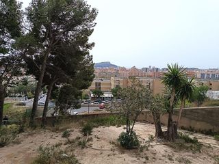 Piso en venta en Juan XXIII en Alicante