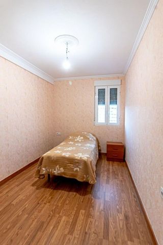 Piso en venta en Juan XXIII en Alicante