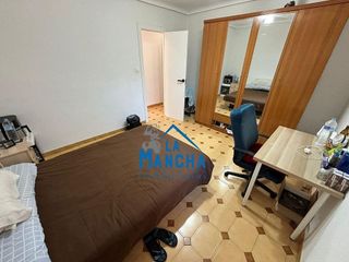 Piso en venta en Franciscanos en Albacete