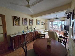 Piso en venta en La Carihuela en Torremolinos