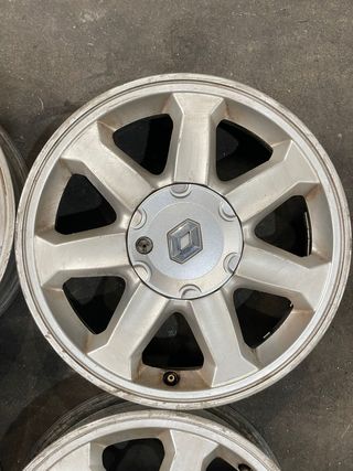 JUEGO DE LLANTAS RENAULT 15 PULGADAS 4x100 60.1mm