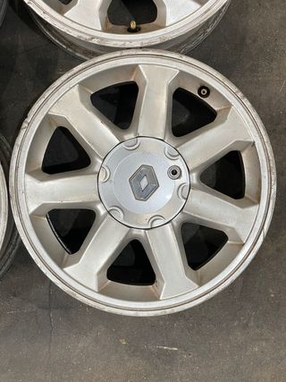 JUEGO DE LLANTAS RENAULT 15 PULGADAS 4x100 60.1mm