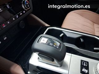 Mitsubishi Outlander PHEV First Edition 4WD Rojo/Techo negro