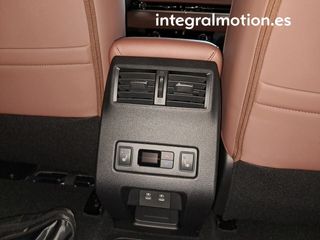 Mitsubishi Outlander PHEV First Edition 4WD Rojo/Techo negro