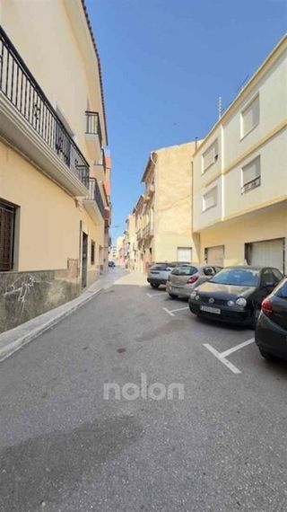 Casa adosada en venta en Novelda