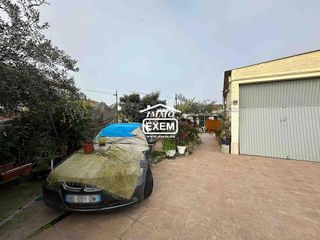 Casa en venta en Joc de la Bola - Camps d'Esports - Ciutat Jardí - Montcada en Lleida