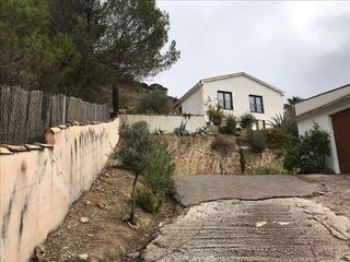 Chalet en venta en Montefrío