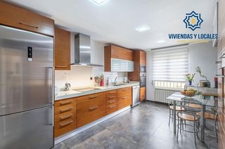 Casa adosada en venta en Alhendín