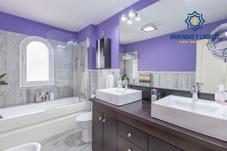 Casa adosada en venta en Alhendín