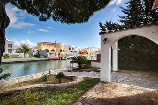 Chalet en venta en Empuriabrava en Castelló d´Empúries