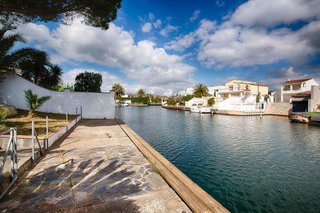 Chalet en venta en Empuriabrava en Castelló d´Empúries