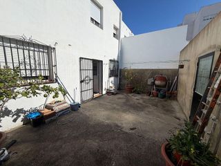 Casa adosada en venta en Camposoto - Gallineras en San Fernando