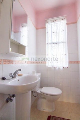 Casa en venta en Neda