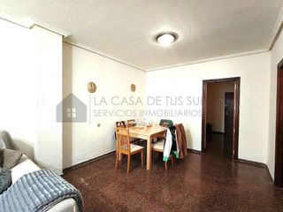 Chalet en venta en Elda