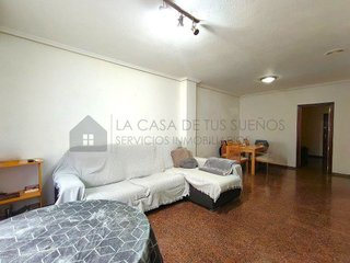 Chalet en venta en Elda