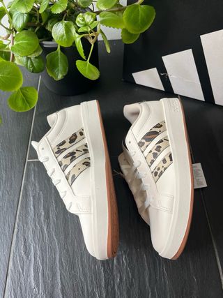 Adidas Sneakers Animal Print