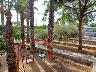 Chalet en venta en Peña de las Águilas en Elche