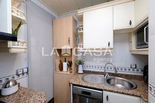 Ático en venta en Les Roquetes en Barcelona