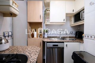 Ático en venta en Les Roquetes en Barcelona