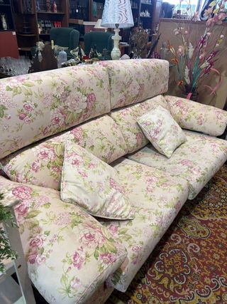 SOFÁS 3 Y 2 PLAZAS FLOREADOS