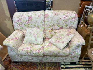 SOFÁS 3 Y 2 PLAZAS FLOREADOS