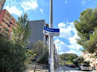 Piso en venta en Ciutat Meridiana en Barcelona